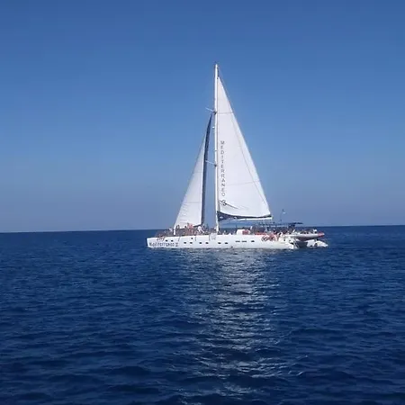 Lighthouse شقة لارنكا