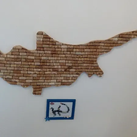 Lighthouse * لارنكا