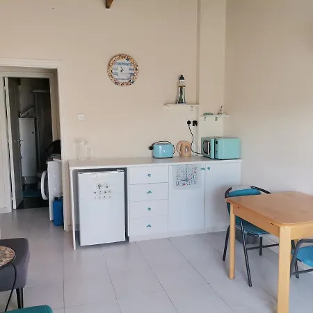 Lighthouse لارنكا